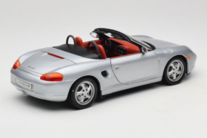 Porsche Boxster S 986 Strieborný UT Models 1:18 WAP021007 Kov – obrázok 3 z 8