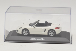 Porsche Boxster 981 Biely Minichamps 1:43 WAP0202000D Kov – obrázok 4 z 5