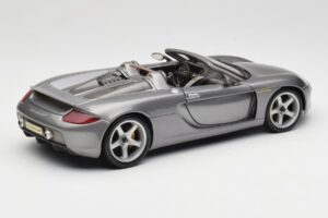 Porsche Carrera GT Šedý Metalíza Maisto 1:18 36622-R1 Kov – obrázok 3 z 8