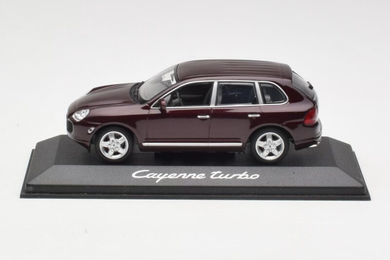 Porsche Cayenne 955 Turbo Tmavo Červený Minichamps 1:43 WAPC2000113 Kov