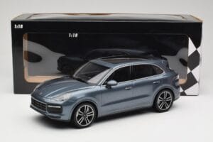Porsche Cayenne 958 Turbo S Blue Metallic Minichamps 1:18 155066071 Kov – obrázok 6 z 6