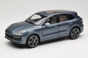Porsche Cayenne 958 Turbo S Blue Metallic Minichamps 1:18 110066070 Kov