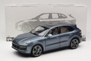 Porsche Cayenne 958 Turbo S Blue Metallic Minichamps 1:18 110066070 Kov – obrázok 8 z 8