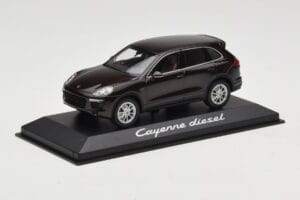 Porsche Cayenne 958 Diesel Acajou Brown Minichamps 1:43 WAP0200030E Kov – obrázok 2 z 4