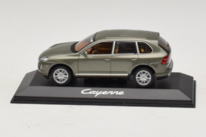 Porsche Cayenne Grey Metallic Minichamps 1:43 WAP02061317 Kov