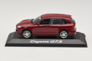 Porsche Cayenne 955 GTS Červený So Striebornými Kolesami Minichamps 1:43 WAP02000818 Kov