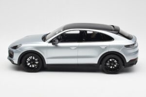 Porsche Cayenne E3 S Coupe Dolo Strieborný Norev 1:18 WAP0213220K Kov – obrázok 3 z 6