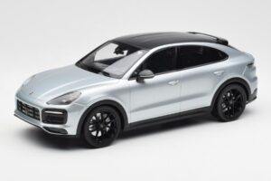 Porsche Cayenne E3 S Coupe Dolo Strieborný Norev 1:18 WAP0213220K Kov