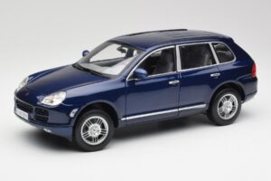Porsche Cayenne S 9PA Dark Sea Modrý Metalíza Maisto 1:18 31635 Kov