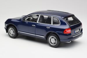 Porsche Cayenne S 9PA Dark Sea Modrý Metalíza Maisto 1:18 31635 Kov – obrázok 7 z 8