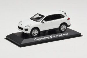 Porsche Cayenne 958 S e-Hybrid Biely Minichamps 1:43 WAP0200040E Kov – obrázok 2 z 4