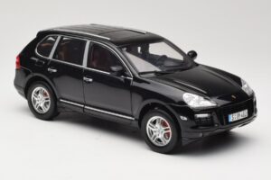Porsche Cayenne Turbo 957 Čierny Norev 1:18 WAP02112317 Kov – obrázok 6 z 8