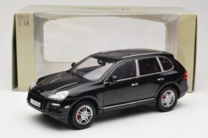Porsche Cayenne Turbo 957 Čierny Norev 1:18 WAP02112317 Kov – obrázok 8 z 8