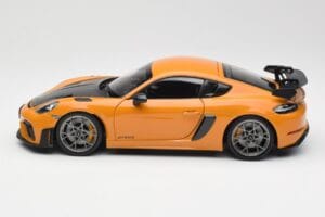 Porsche Cayman GT4 RS 982 Weissach Package Bahama Yellow Norev 1:18 187252 Kov – obrázok 4 z 8