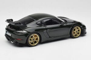 Porsche Cayman GT4 RS 982 Weissach Package Brewster Green Norev 1:18 187250 Kov – obrázok 3 z 8