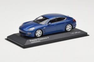Porsche Panamera 970 4S Blue Metallic Minichamps 1:43 WAP0200419 Kov – obrázok 2 z 3