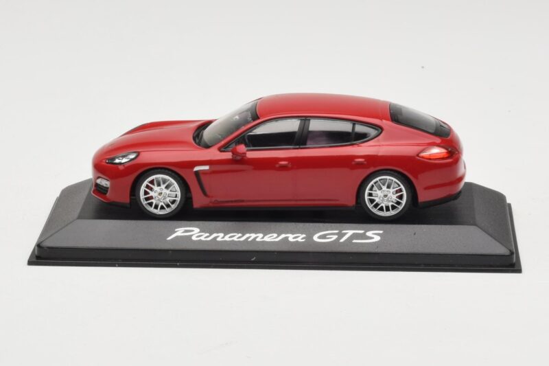 Porsche Panamera 970 GTS Červený Minichamps 1:43 WAP0200230C Kov