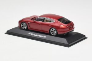 Porsche Panamera 970 Červený Minichamps 1:43 WAP02000119 Kov – obrázok 3 z 4