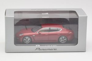 Porsche Panamera 970 Červený Minichamps 1:43 WAP02000119 Kov – obrázok 4 z 4