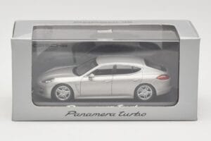 Porsche Panamera 970 Turbo Béžový Minichamps 1:43 WAP0200519 Kov – obrázok 4 z 4