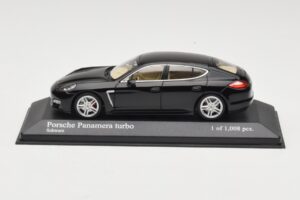 Porsche Panamera 970 Turbo Čierny Metallic Minichamps 1:43 400068271 Kov