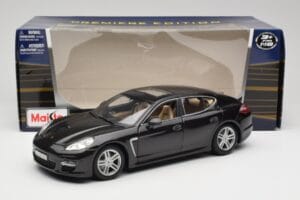 Porsche Panamera Turbo 970 Čierny Maisto 1:18 36197 Kov – obrázok 8 z 8