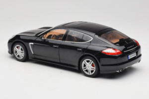 Porsche Panamera 970 Turbo Basalt Black Norev 1:18 WAP02100319 Kov – obrázok 7 z 8