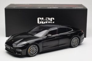 Porsche Panamera 971 Turbo S Čierny Metallic Minichamps 1:18 113061076 Kov – obrázok 8 z 8
