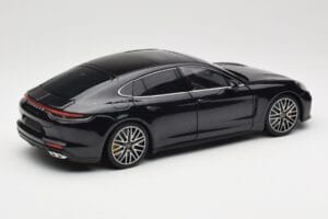 Porsche Panamera 971 Turbo S Modrý Metallic Minichamps 1:18 113061075 Kov – obrázok 3 z 8