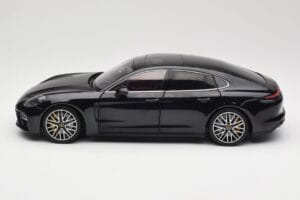 Porsche Panamera 971 Turbo S Modrý Metallic Minichamps 1:18 113061075 Kov – obrázok 4 z 8