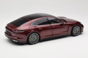 Porsche Panamera 971 Turbo S Červený Metallic Minichamps 1:18 113061077 Kov – obrázok 3 z 8