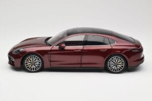 Porsche Panamera 971 Turbo S Červený Metallic Minichamps 1:18 113061077 Kov – obrázok 4 z 8