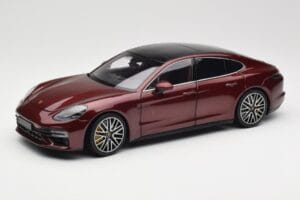 Porsche Panamera 971 Turbo S Červený Metallic Minichamps 1:18 113061077 Kov