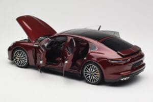 Porsche Panamera 971 Turbo S Červený Metallic Minichamps 1:18 113061077 Kov – obrázok 5 z 8