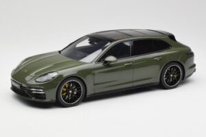 Porsche Panamera Turbo S 971 Sport Turismo Zelený GT Spirit 1:18 GT447 Živica