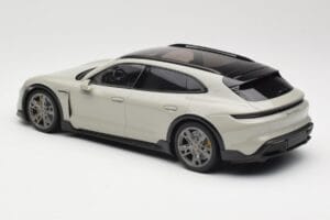 Porsche Taycan Cross Turismo Turbo S Chalk Grey Minichamps 1:18 155069302 Kov – obrázok 5 z 6