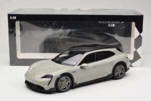 Porsche Taycan Cross Turismo Turbo S Chalk Grey Minichamps 1:18 155069302 Kov – obrázok 6 z 6
