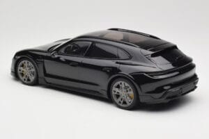 Porsche Taycan J1 Turbo S Cross Turismo Čierny Minichamps 1:18 155069300 Kov – obrázok 5 z 6