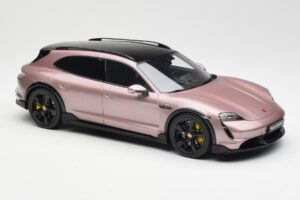 Porsche Taycan Turbo S Cross Turismo Metalická Ružová GT Spirit 1:18 GT440 Živica – obrázok 4 z 6