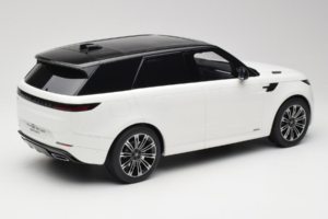Range Rover Sport L461 P510e Fuji White GT Spirit 1:12 GT553 Živica – obrázok 2 z 6
