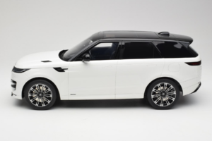 Range Rover Sport L461 P510e Fuji White GT Spirit 1:12 GT553 Živica – obrázok 3 z 6
