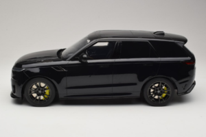 Range Rover Sport SV Edition Two Ligurian Black GT Spirit 1:12 GT555 Živica – obrázok 3 z 6