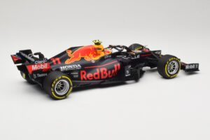 Red Bull Racing Honda RB16B #11 S. Perez Mexican GP 2021 Minichamps 1:18 110211911 Kov – obrázok 2 z 6