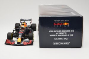 Red Bull Racing RB16 #33 M. Verstappen Winner 70th Anniversary GP 2020 Minichamps 1:18 110200533 Kov – obrázok 6 z 6