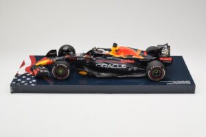 Red Bull Racing RB18 #1 M. Verstappen Winner Austin GP 2022 Minichamps 1:18 113222901 Kov