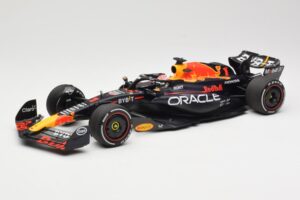 Red Bull Racing RB19 #1 M. Verstappen Winner Spanish GP 2023 Minichamps 1:18 110230801 Kov