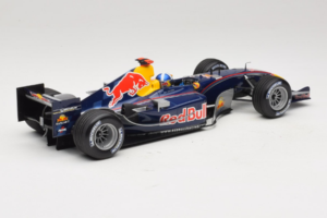 Red Bull RB1 Cosworth #14 D. Coulthard Red Bull Racing Showcar 2005 Minichamps 1:18 100050014 Kov – obrázok 2 z 6