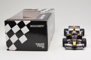 Red Bull RB1 Cosworth #14 D. Coulthard Red Bull Racing Showcar 2005 Minichamps 1:18 100050084 Kov – obrázok 7 z 7
