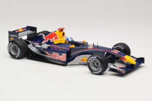 Red Bull RB1 Cosworth #14 D. Coulthard Red Bull Racing Showcar 2005 Minichamps 1:18 100050014 Kov – obrázok 4 z 6
