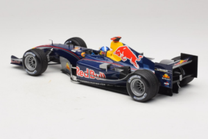 Red Bull RB1 Cosworth #14 D. Coulthard Red Bull Racing Showcar 2005 Minichamps 1:18 100050014 Kov – obrázok 5 z 6